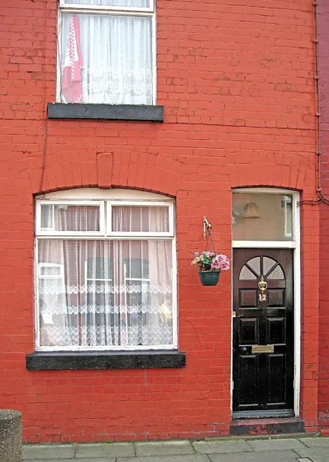 Front of 12 Arnold Grove, George Harrison's birthplace in Wavertree, Liverpool, photographed in 2008 before the blue plaque