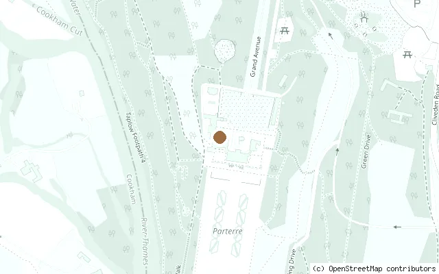 Map showing the location of Cliveden, Help! filming location (Buckingham Palace scenes) in Taplow
