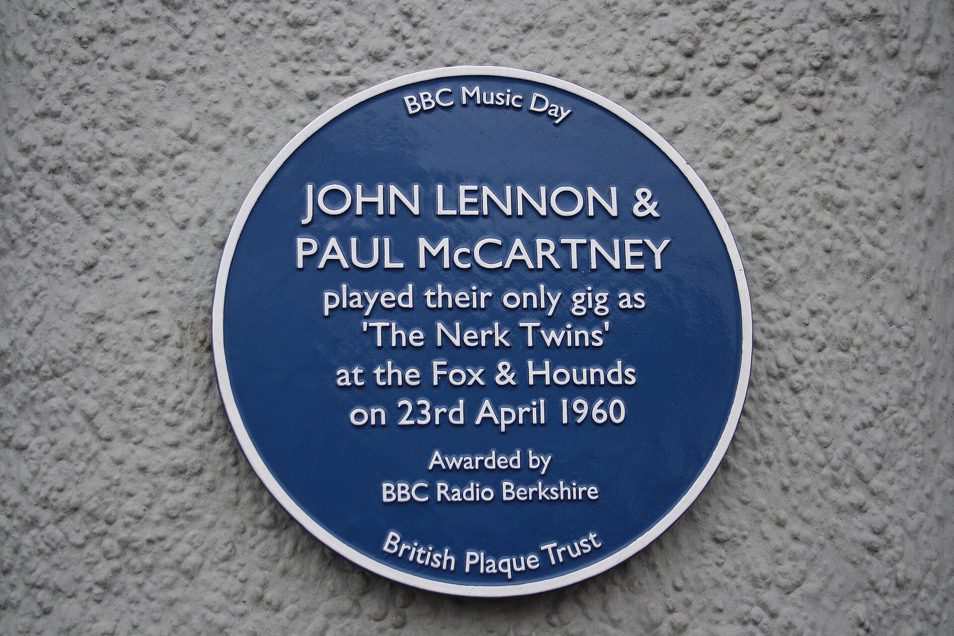 Blue plaque for John Lennon and Paul McCartney's Nerk Twins gig on the Fox and Hounds pub in Caversham, Reading