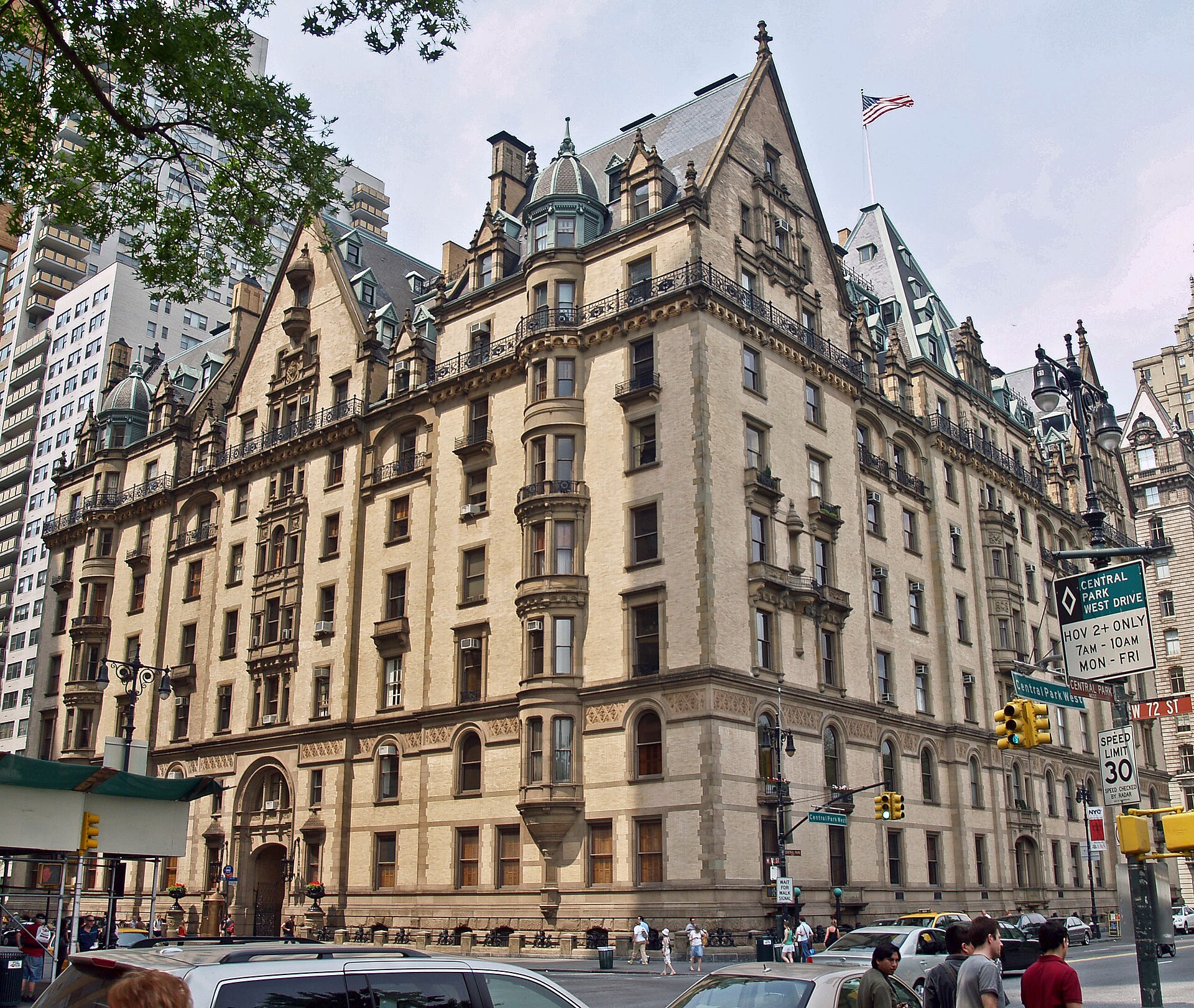 The Dakota apartment building at 1 West 72nd Street and Central Park West, New York City